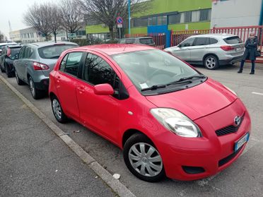 Toyota Yaris 1.0 5 porte Sol OK NEOPATENTATI