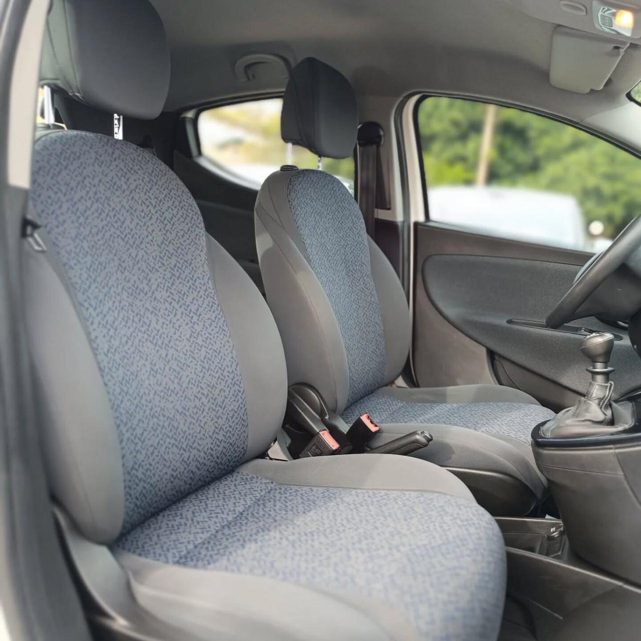 Lancia Ypsilon 1.0 S&S Hybrid Ecochic Silver IVA ESPOSTA