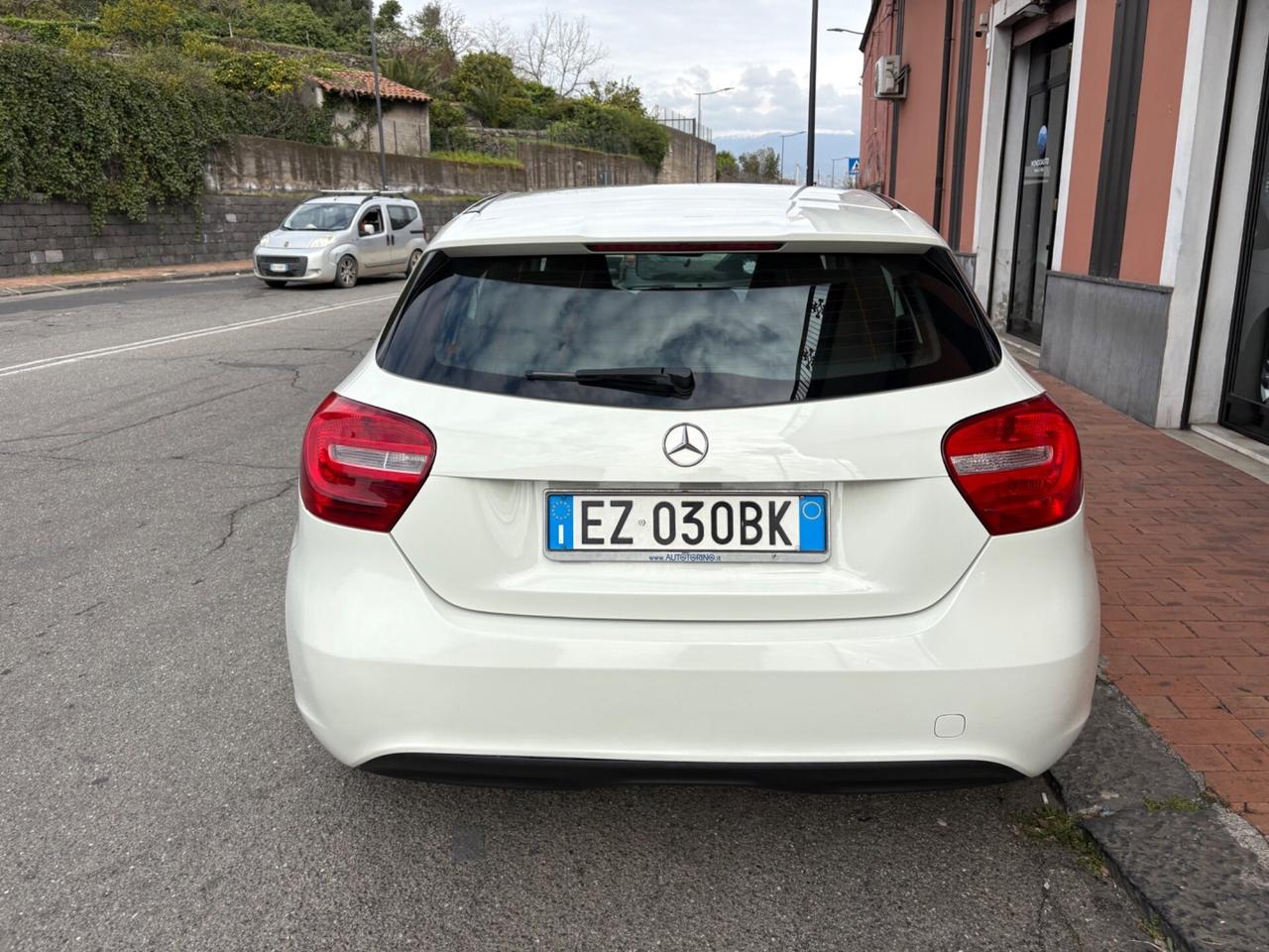 Mercedes-benz A 160 CDI Automatic Executive 2015