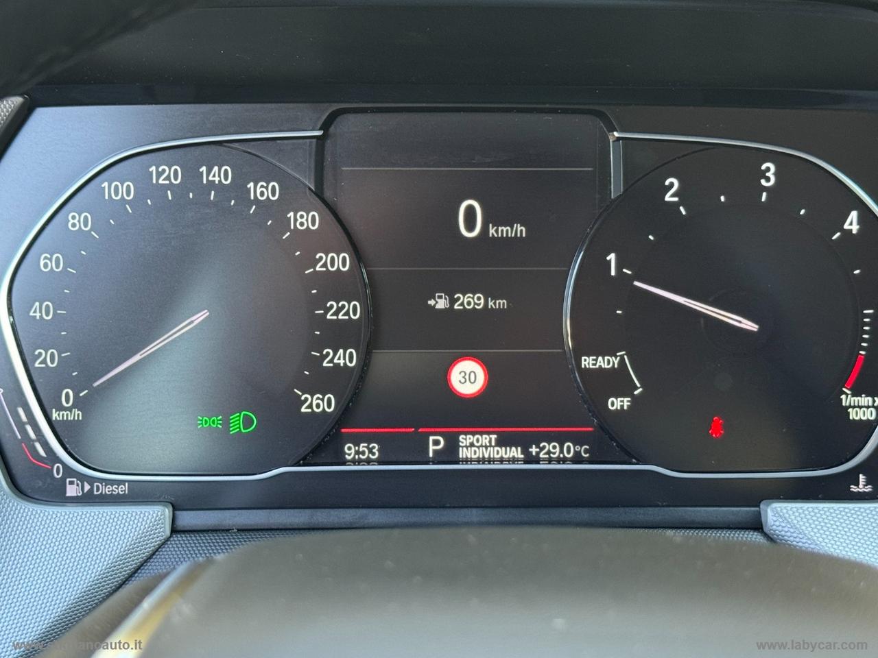BMW 116d 5p. Business Advantage FARI CAR PLAY