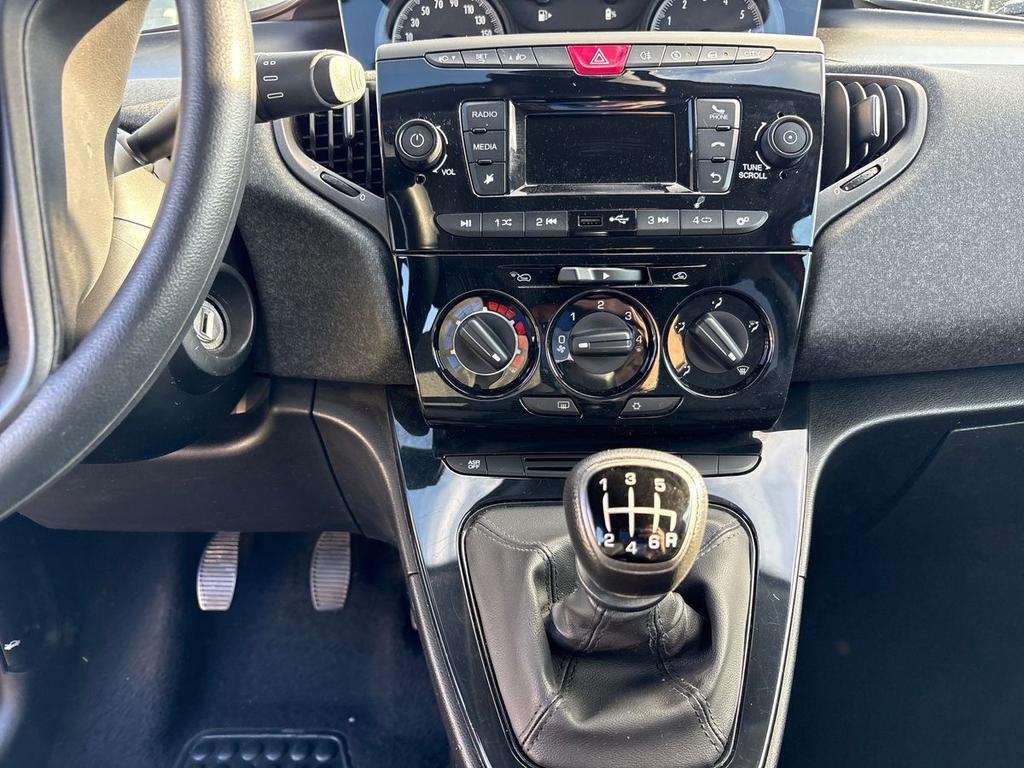 Lancia Ypsilon 1.0 hybrid Silver s&s 70cv