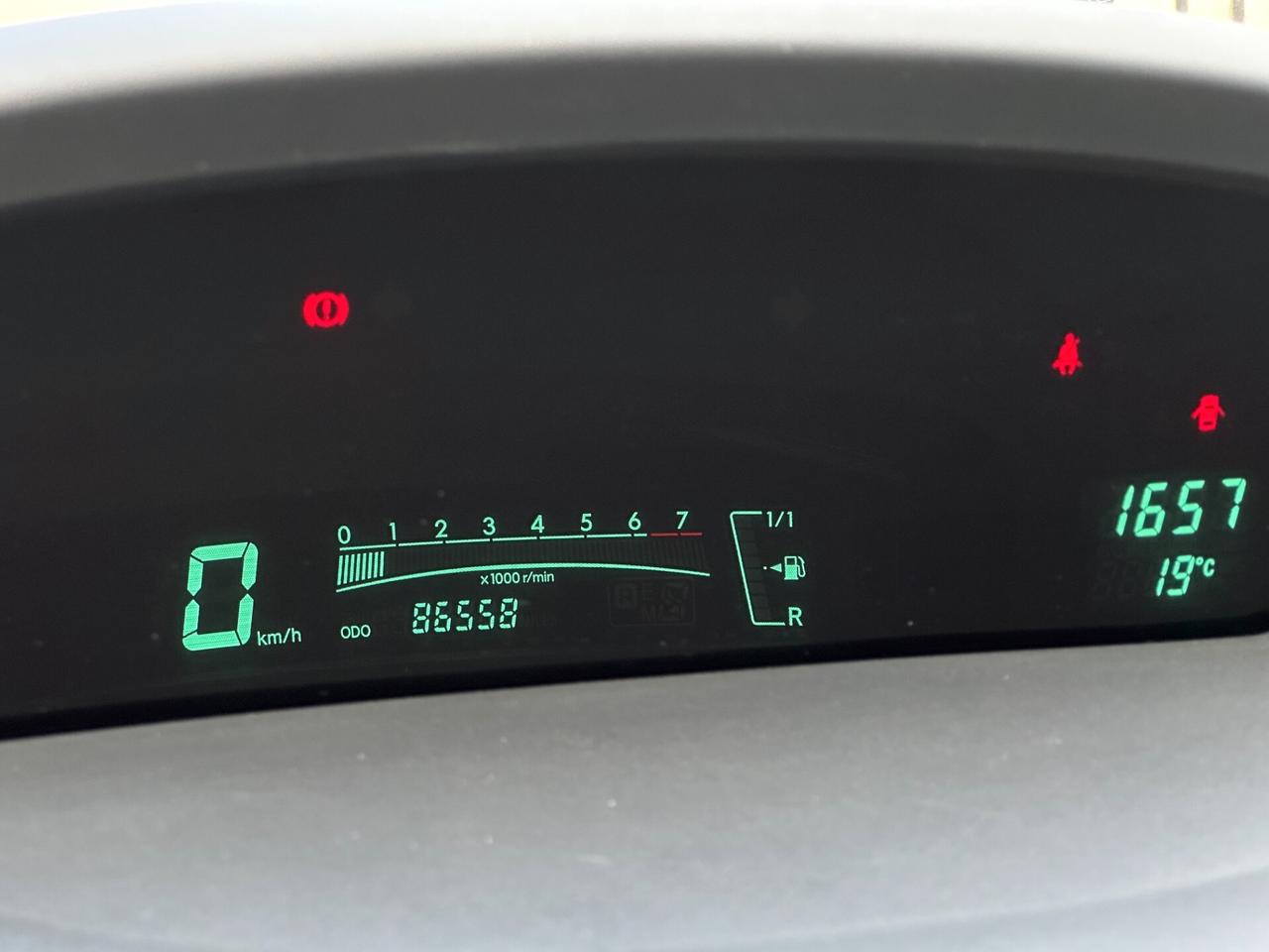 TOYOTA Yaris 1.0 5 porte Now