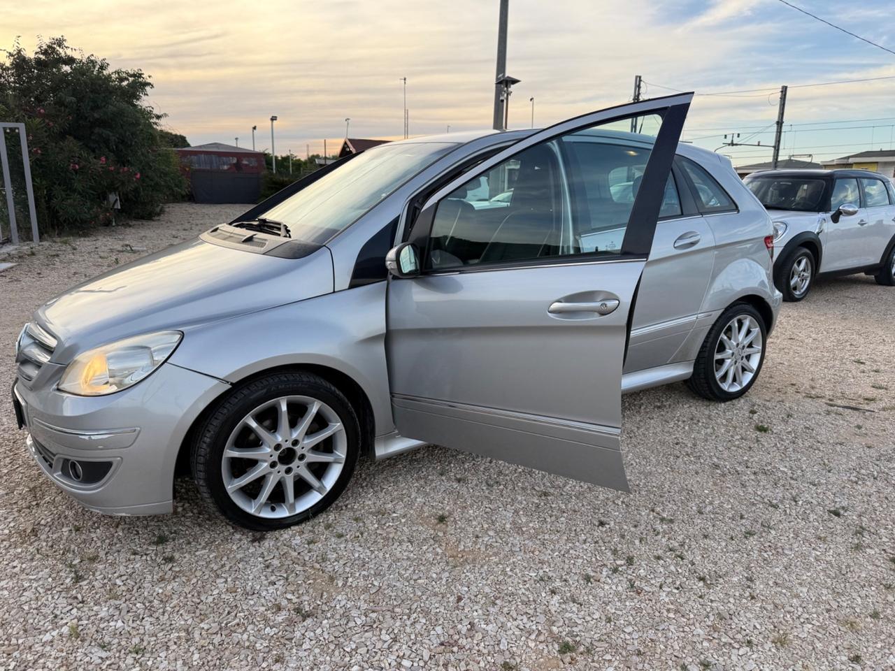 Mercedes-benz B 180 1.200€ PREZZO SHOCK