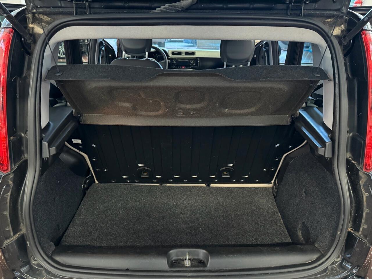 Fiat Panda 1.2 Lounge - NEOPATENTATI - UNICO PROPRIETARIO