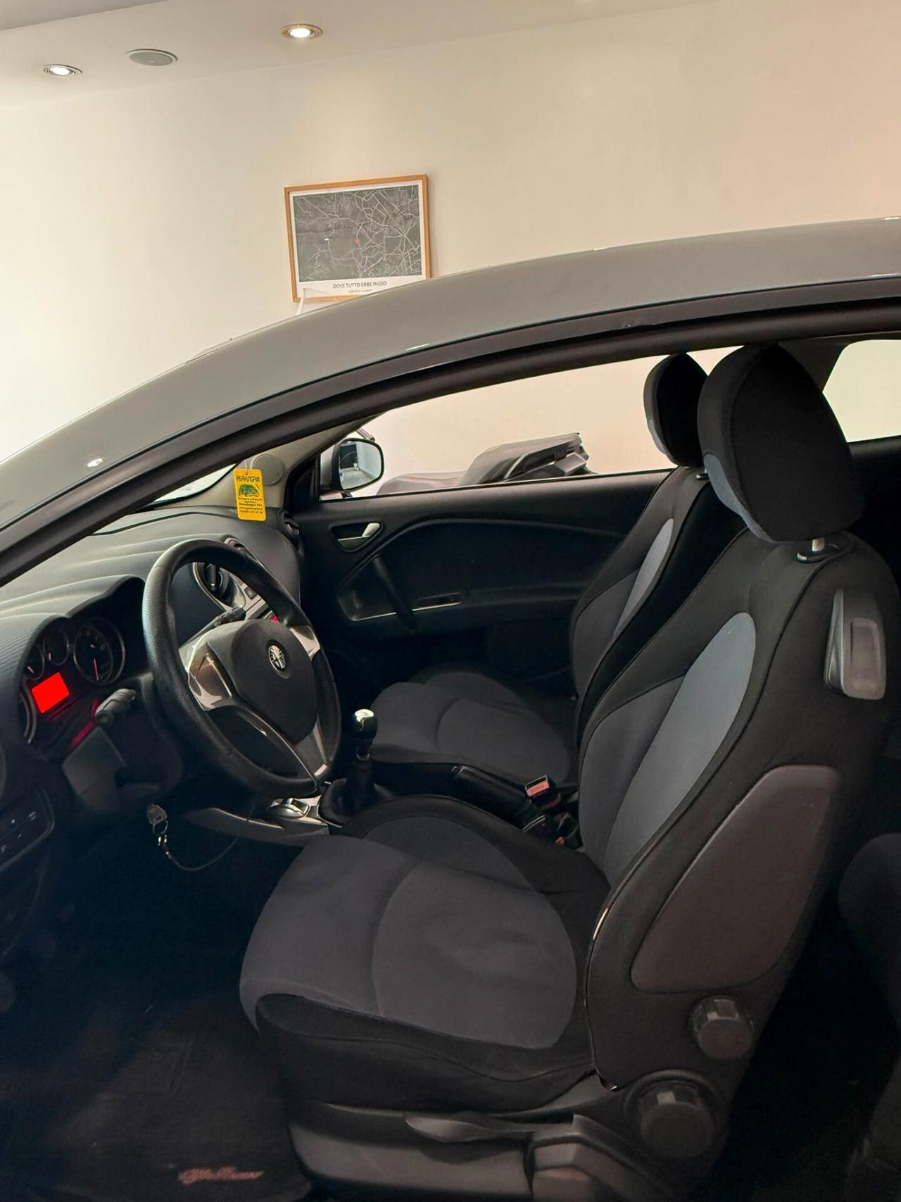 Alfa Romeo MiTo 1.4 78CV 130.000 BENZ/GPL