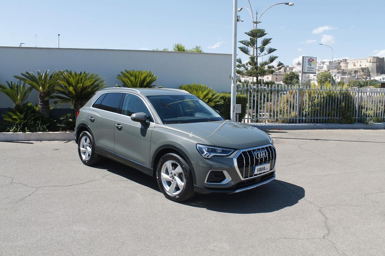 Audi Q3 35 TDI S tronic Business Advanced
