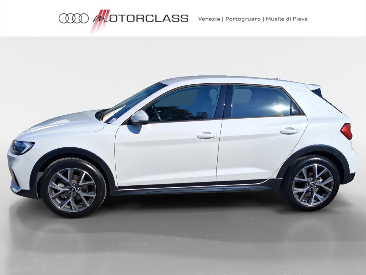 Audi A1 citycarver 30 1.0 tfsi 110cv admired s tronic