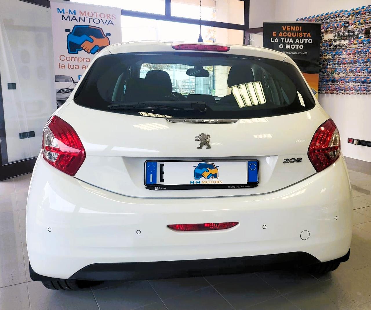 Peugeot 208 PureTech 82 5 porte Allure- PERFETTA IN OGNI DETTAGLIO