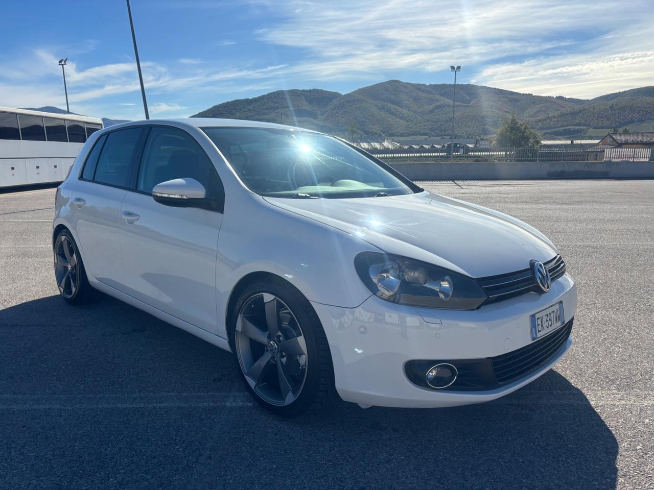 Volkswagen Golf 1.6 TDI DPF 5p. Highline