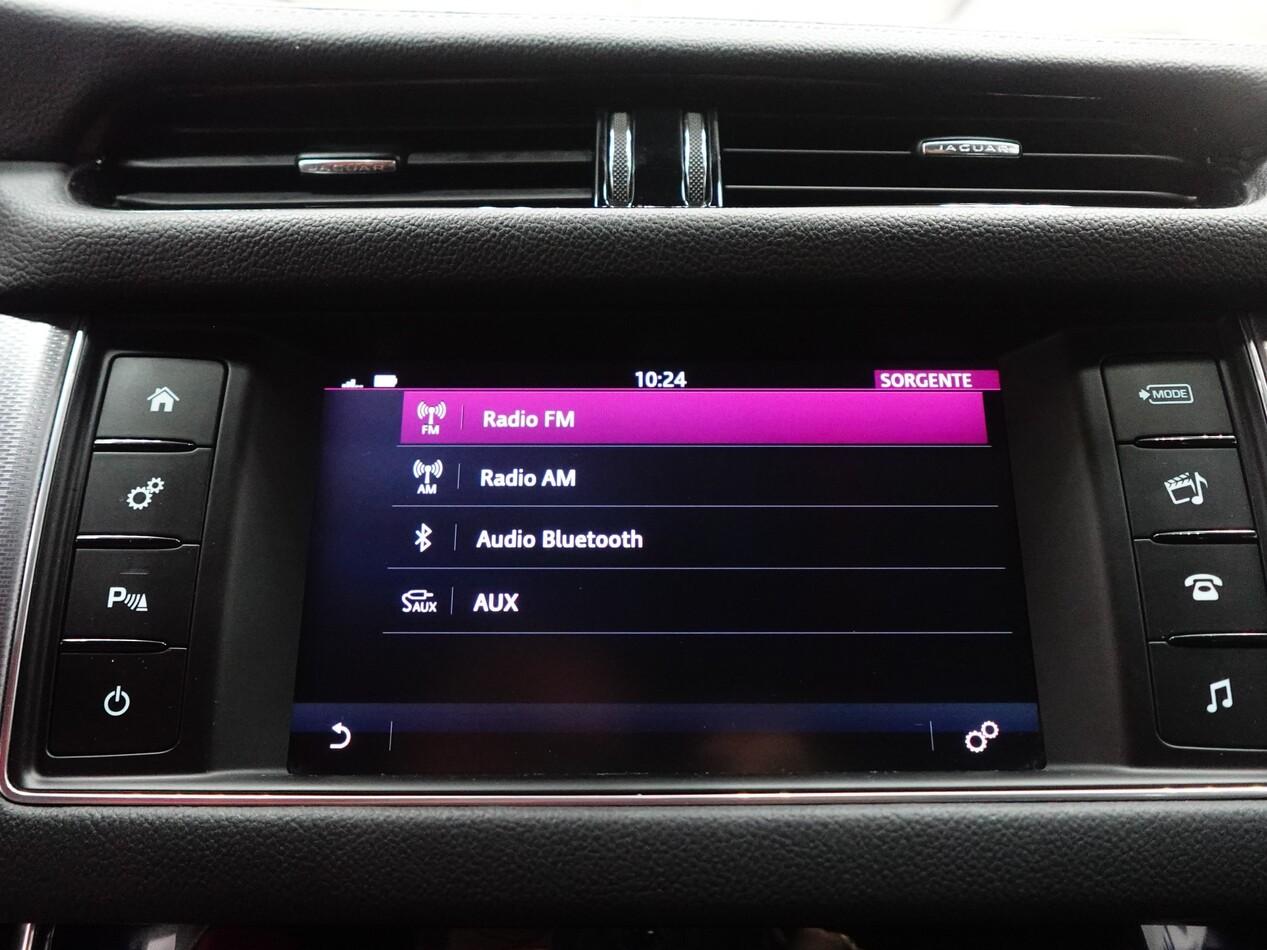 Jaguar XF 2.0d 180 CV R-SPORT