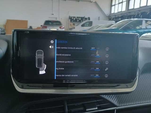 Peugeot 2008 1.2 PureTech 100cv STYLE KM ZERO