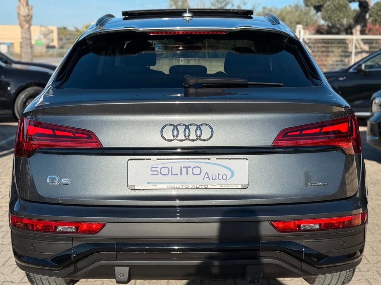 Q5 SPB 40 TDI 204cv quattro S-Line + Tetto + Daytona Grey