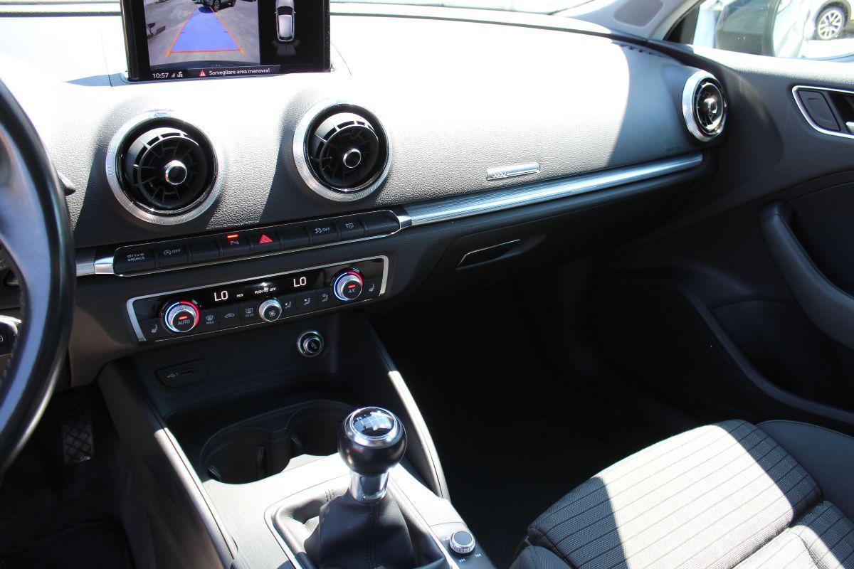 AUDI - A3 - SPB 2.0 TDI Business