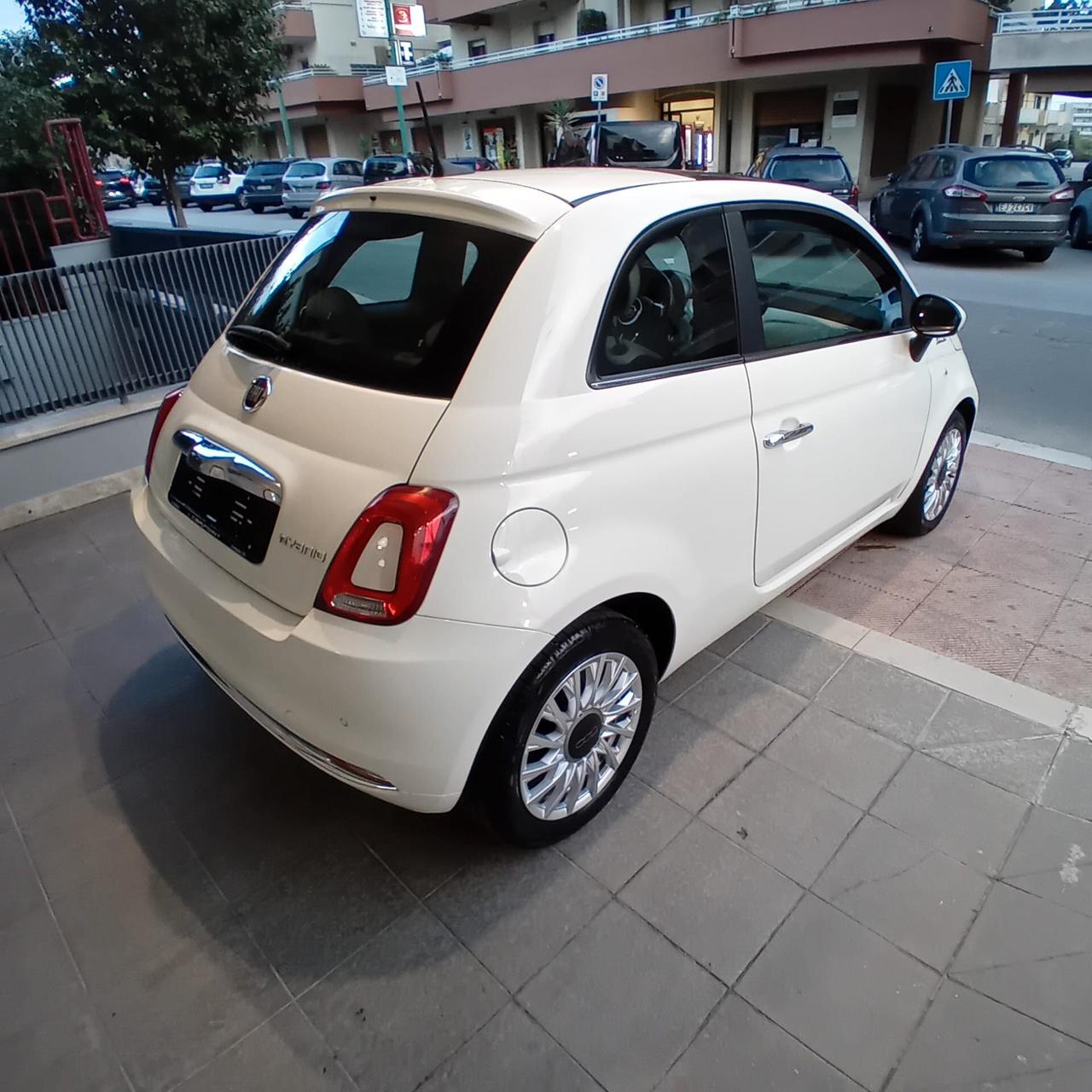 Fiat 500 1.0 Hybrid Dolcevita