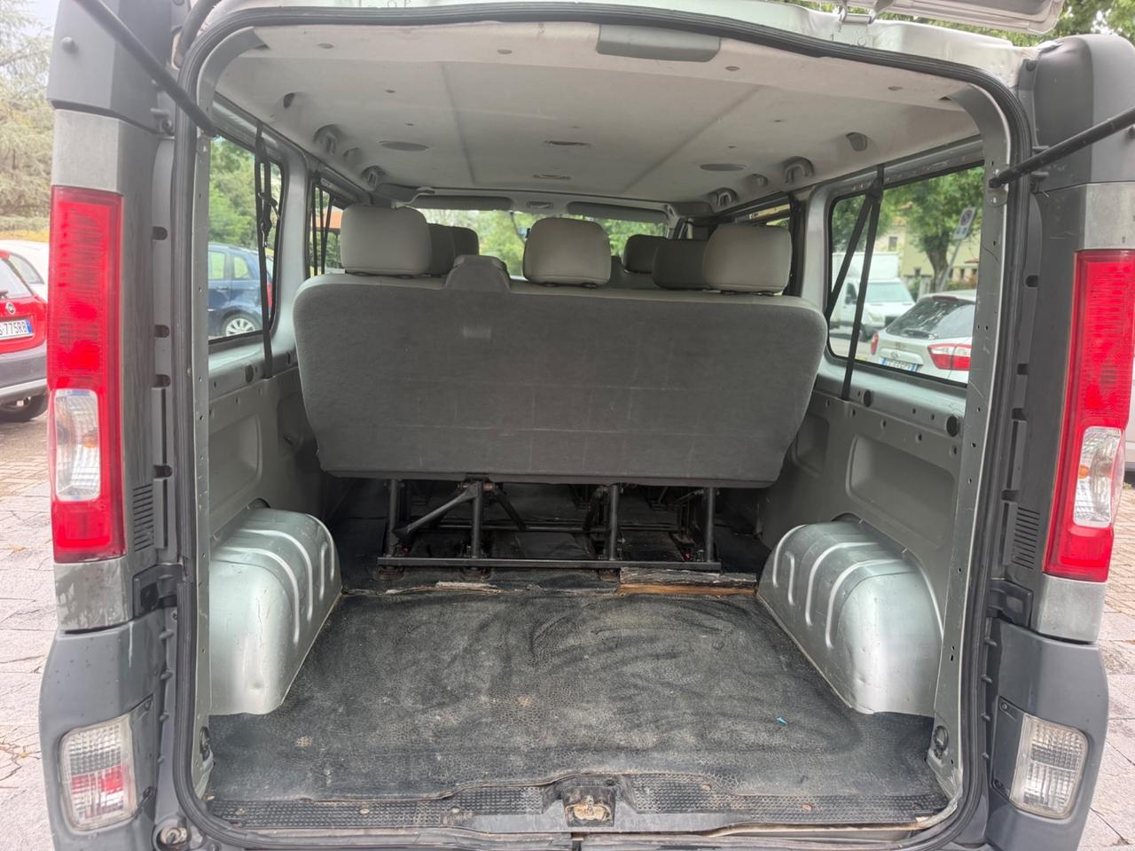 Renault Trafic T29 2.0 dCi/115 PL-TN Passenger 9 posti