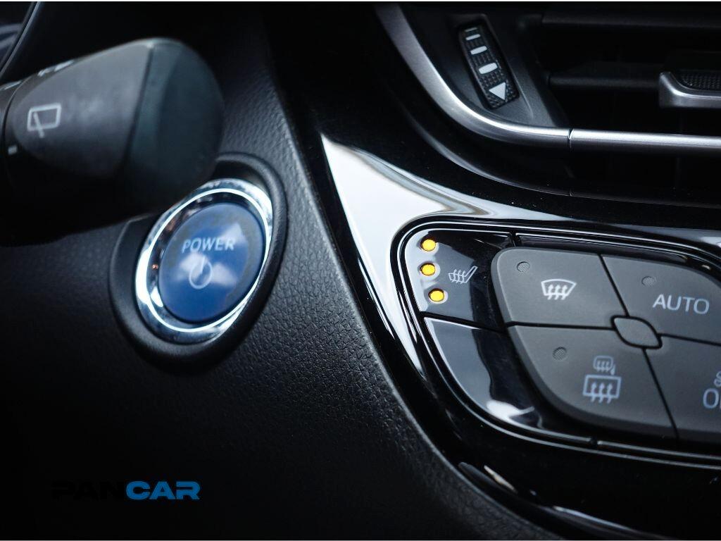 Toyota C-HR 1.8 Hybrid E-CVT Trend