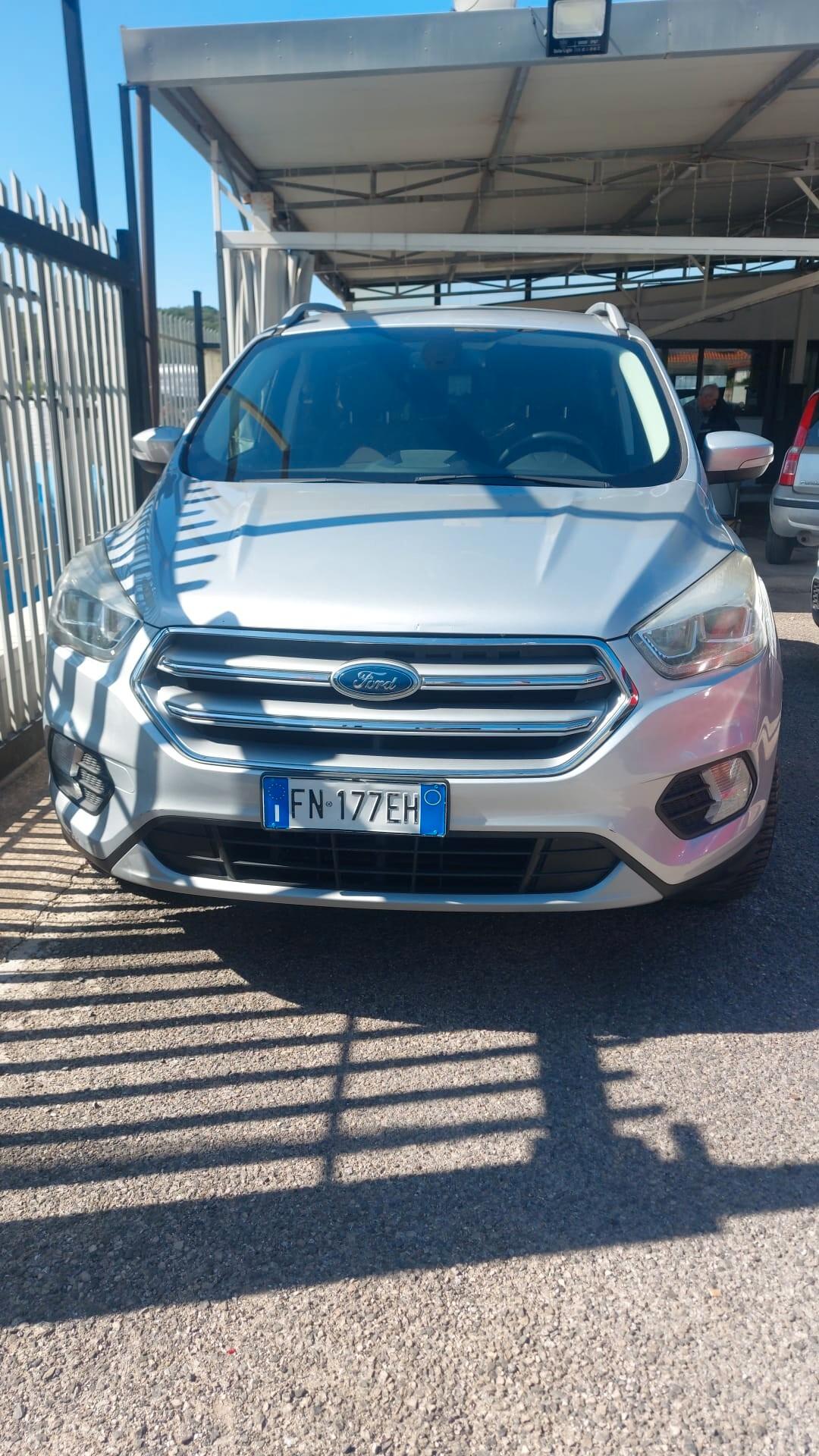 Ford Kuga 1.5 TDCI 120 CV S&S 2WD Titanium
