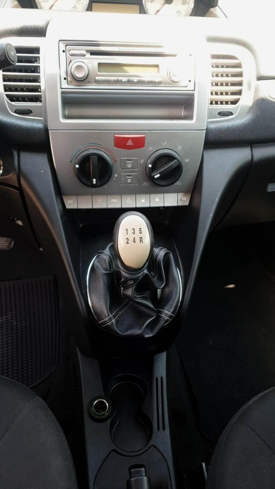Lancia Ypsilon 1.4 Platino Ecochic GPL