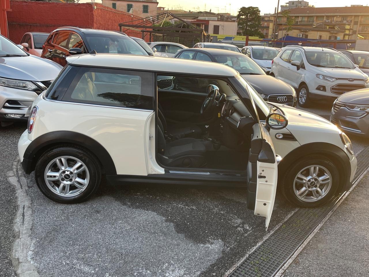 Mini 1.6 16V One (55kW)-unipro-rate-garanzia