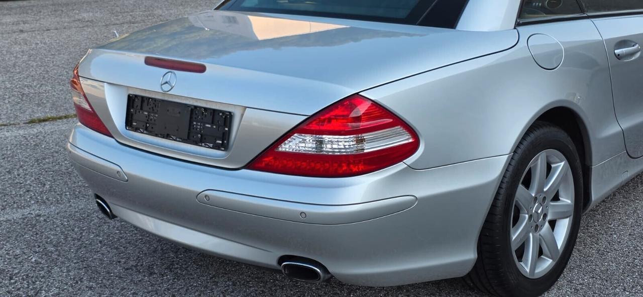 Mercedes-Benz SL350 Roadster