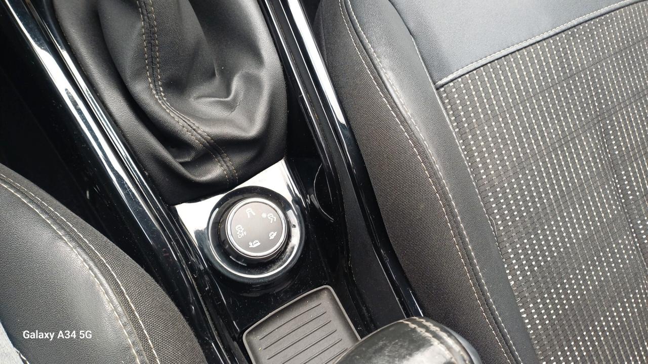 Peugeot 2008 BlueHDi 100 Allure