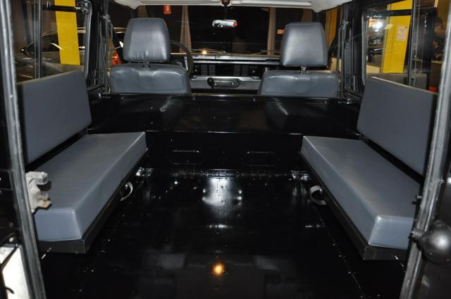 LAND ROVER Defender 90 2.5 300TDI AUTOVETTURA 6 POSTI/PELLE