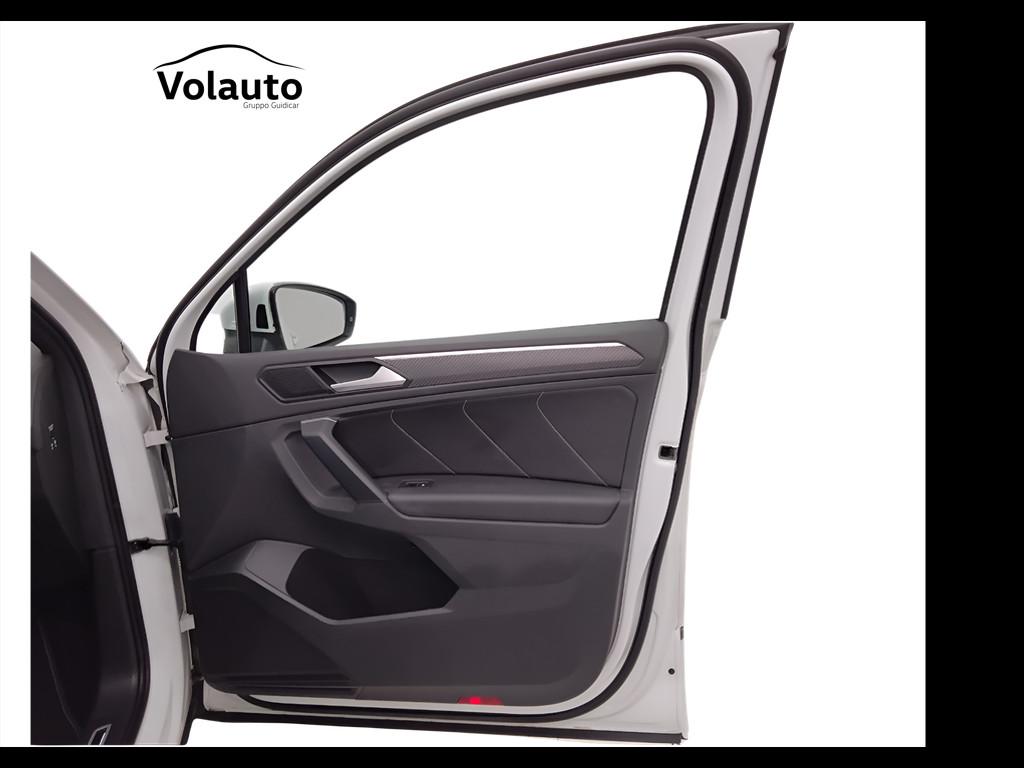 VOLKSWAGEN Tiguan II 2021 - Tiguan 1.5 tsi R-Line 150cv dsg