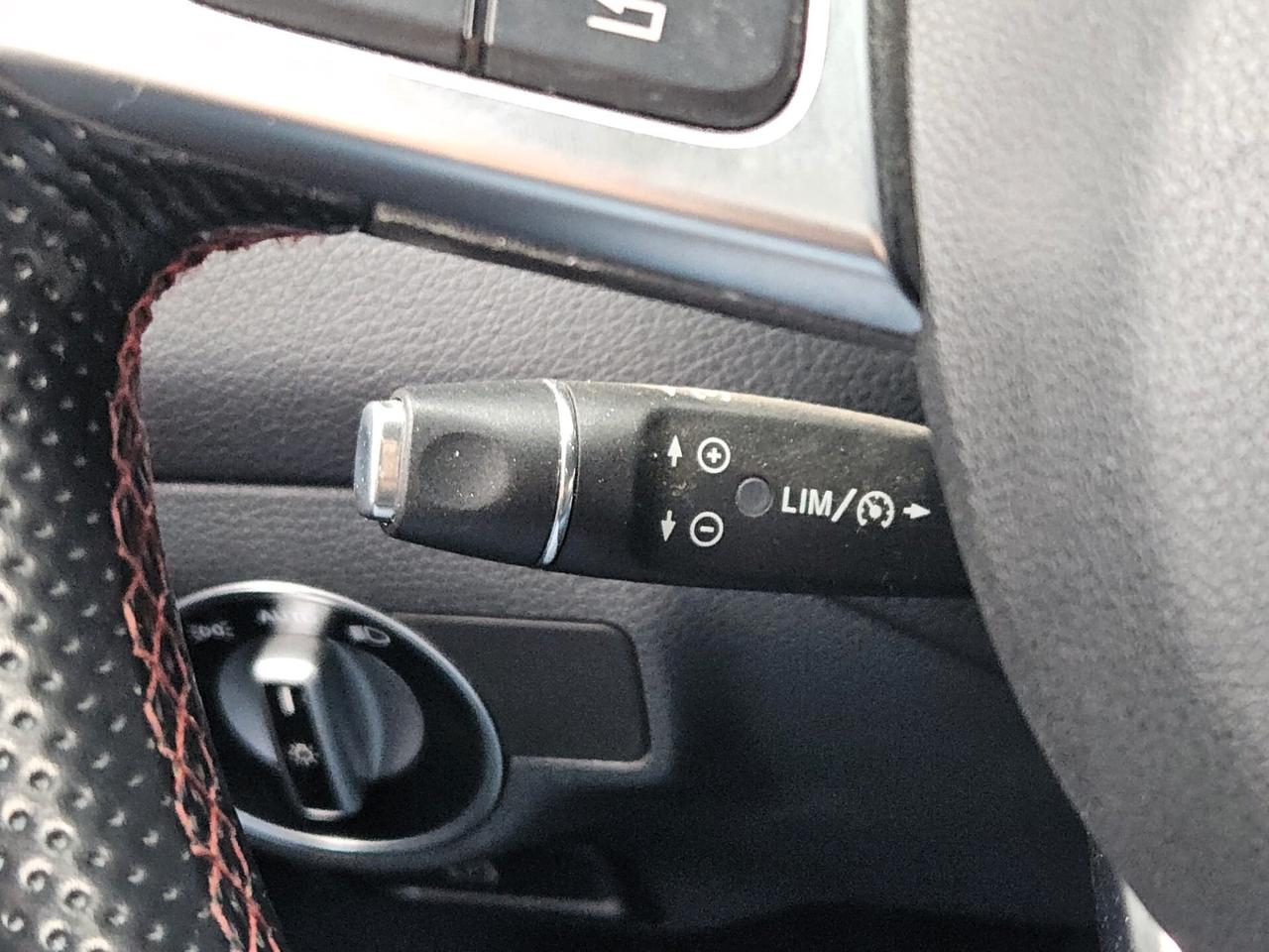 Mercedes-benz CLA 200 d Premium