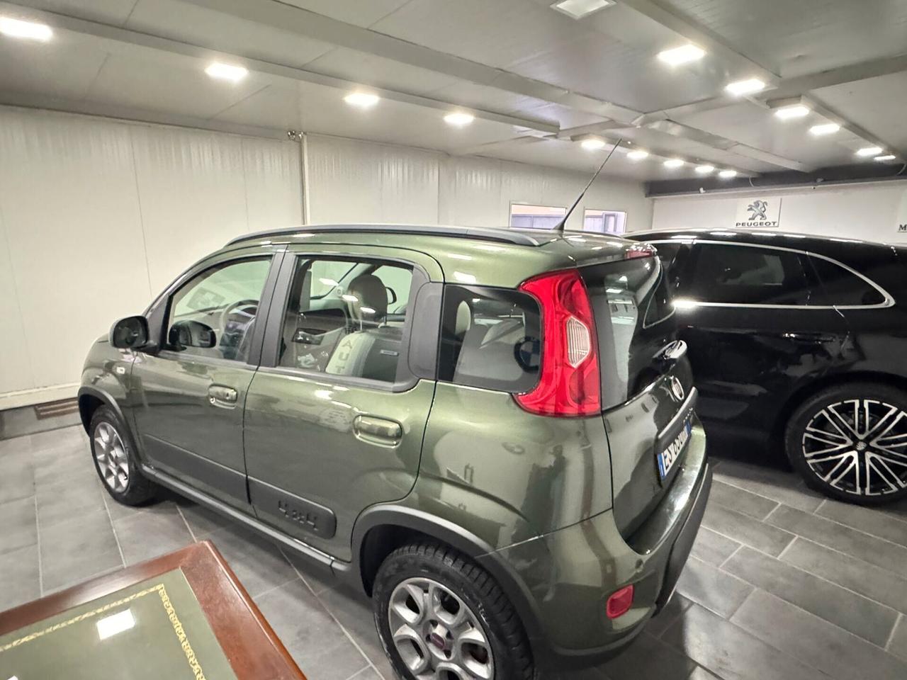 Panda 0.9 TwinAir Turbo S&S 4x4 Lounge