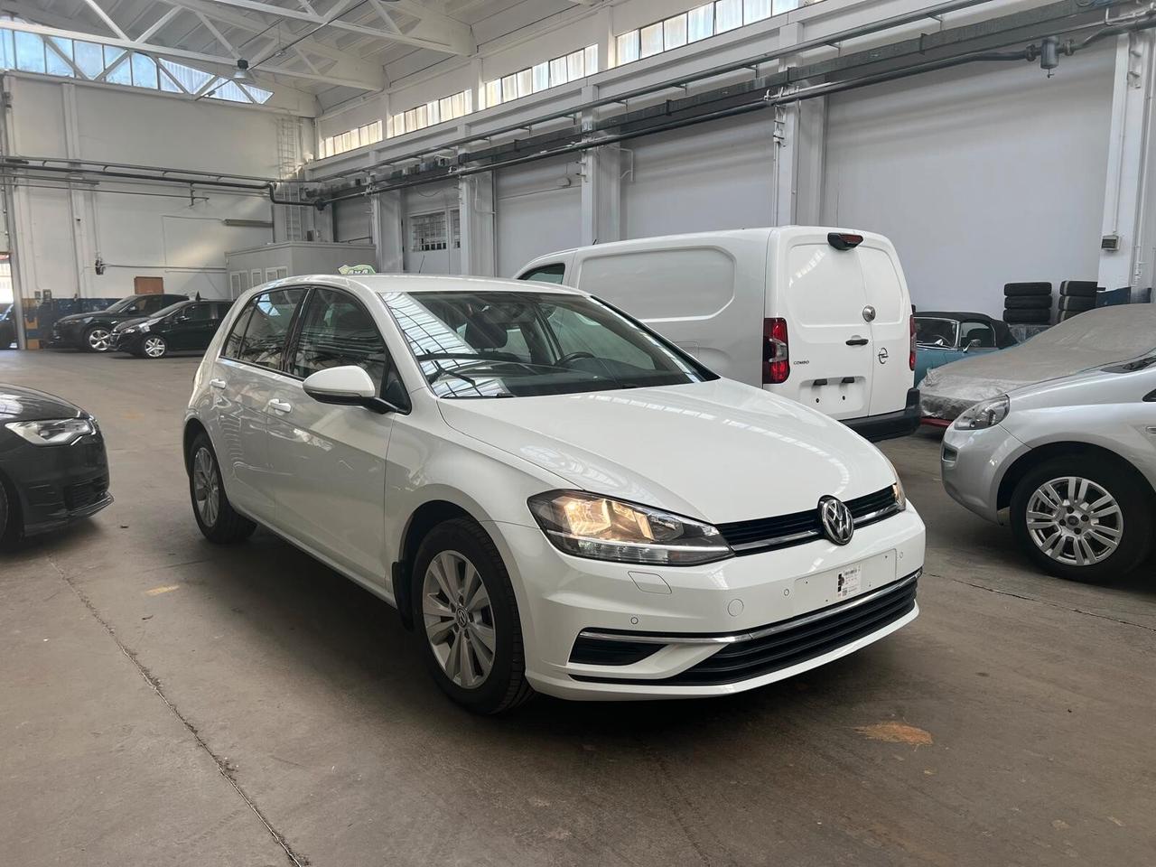 Volkswagen Golf 2.0 TDI 5p. 4MOTION Highline BlueMotion Technology