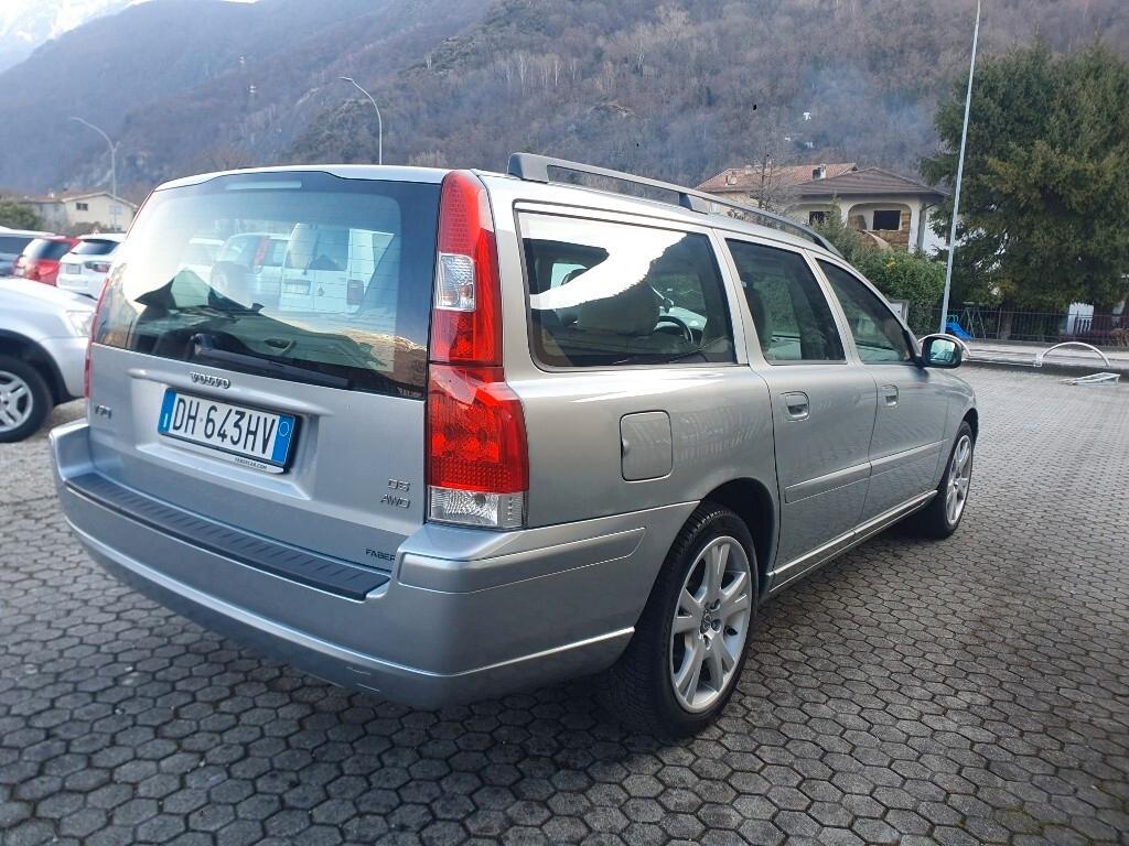 Volvo V70 2.4 D5 Sport AWD omologata 7 posti