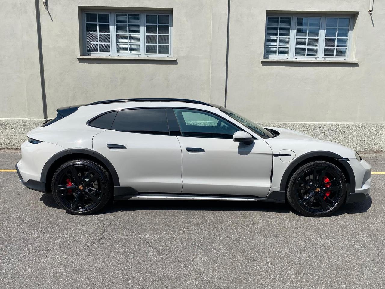 Porsche Taycan 4S Cross Turismo Ultimo Modello