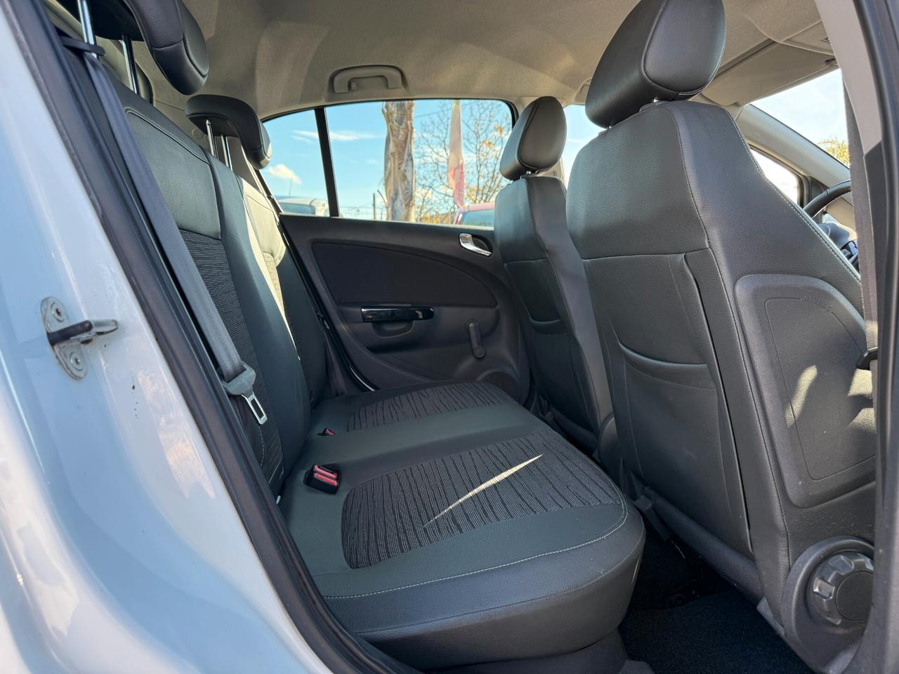 OPEL CORSA ANNO 12/2014 1.3 DIESEL 75 CV