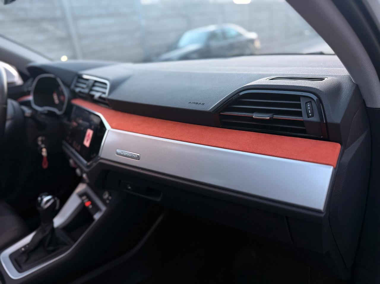 Audi Q3 35 TDI quattro S tronic/TETTO/PELLE/FULL