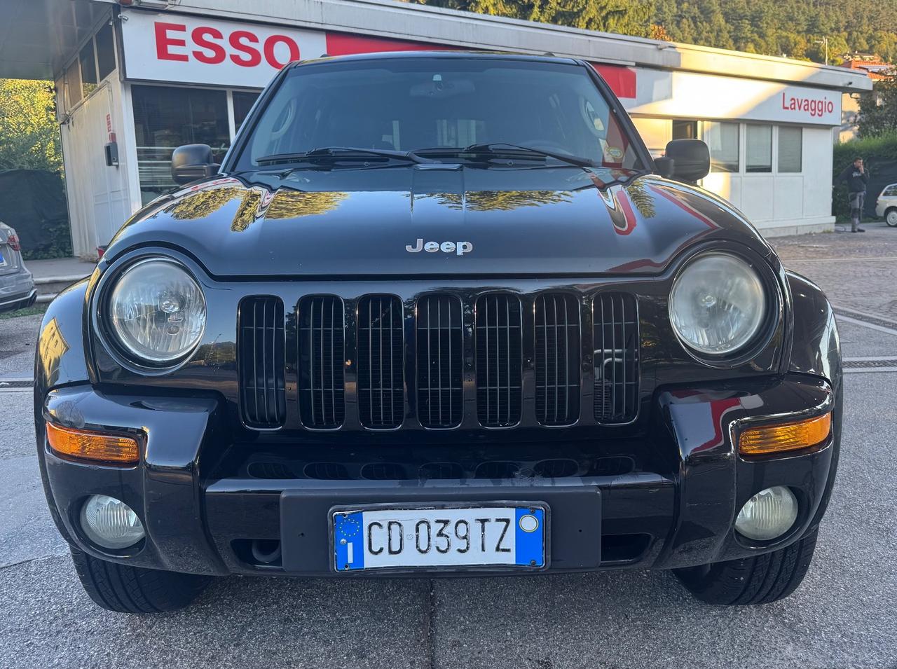 Jeep Cherokee 2.5 CRD Sport 4x4