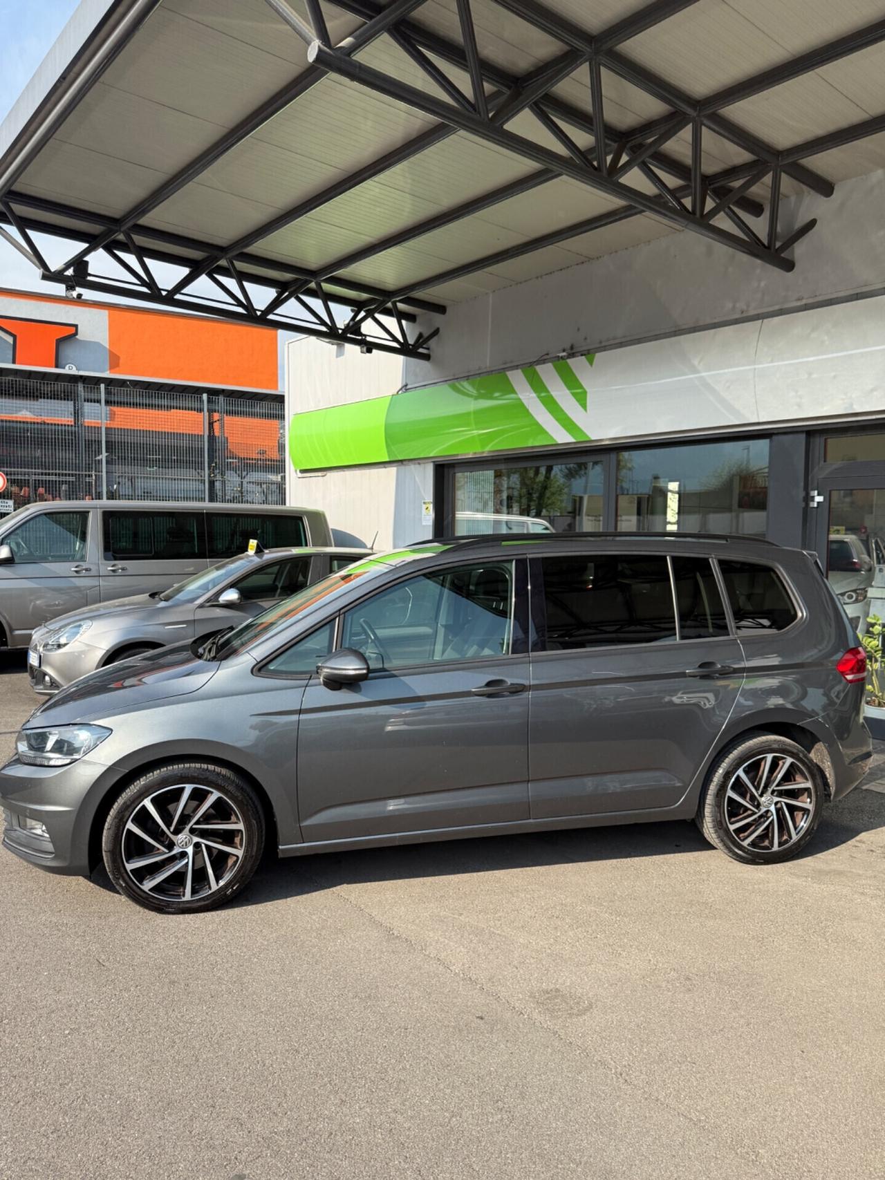 VOLKSWAGEN TOURAN 1.6 TDI SCR Executive 7 Posti