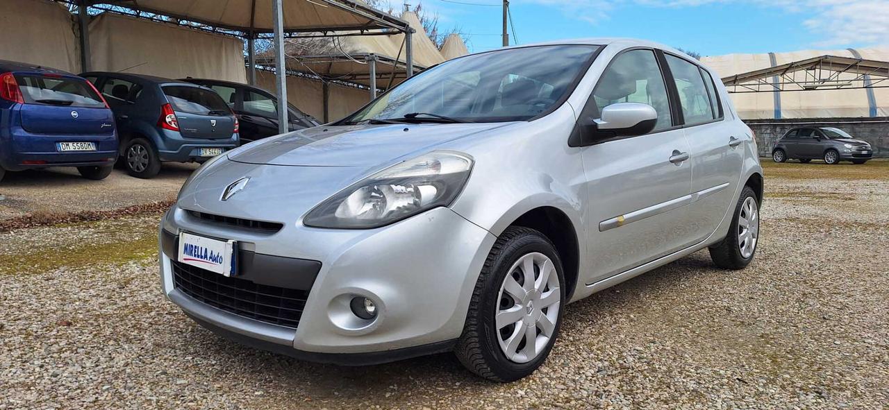 Renault Clio 1.2 16V 5 porte Authentique