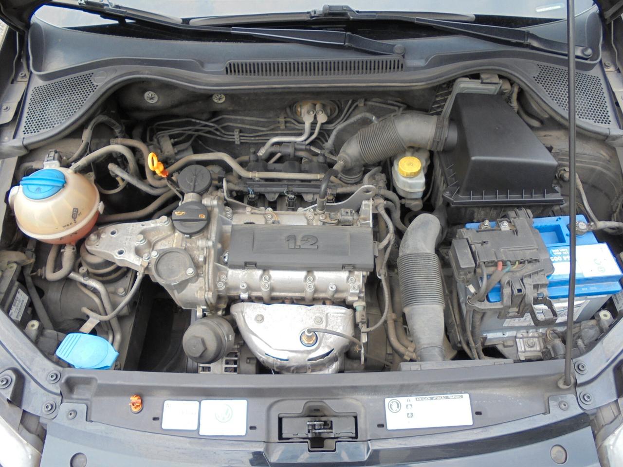 VOLKSWAGEN POLO 1.2 70CV COMFORTLINE 5P UNIPROPRIETARIO