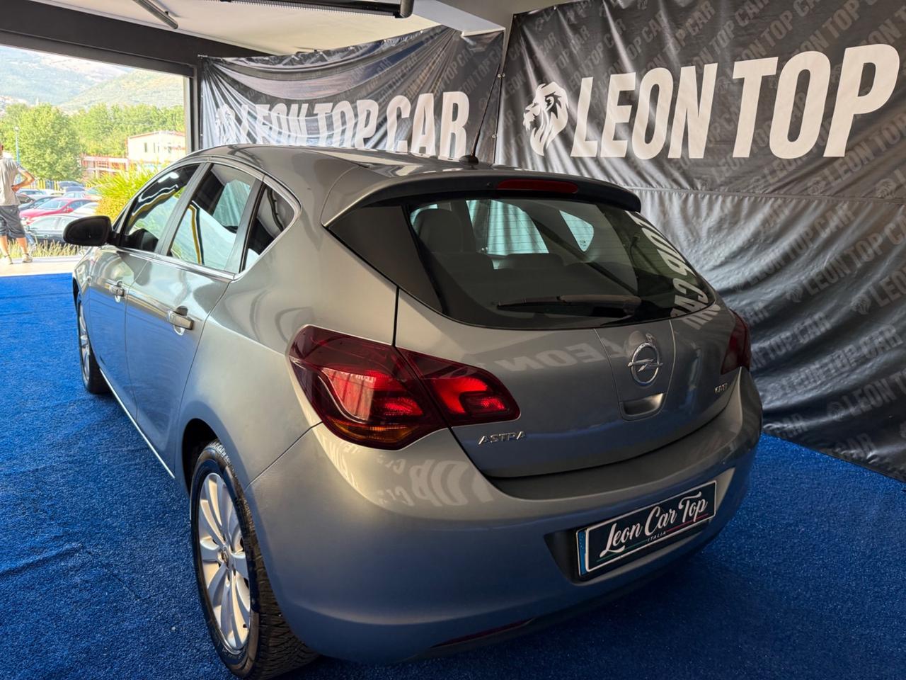 Opel Astra 1.7 CDTI 125CV 5 porte Cosmo distribuzione effettuata