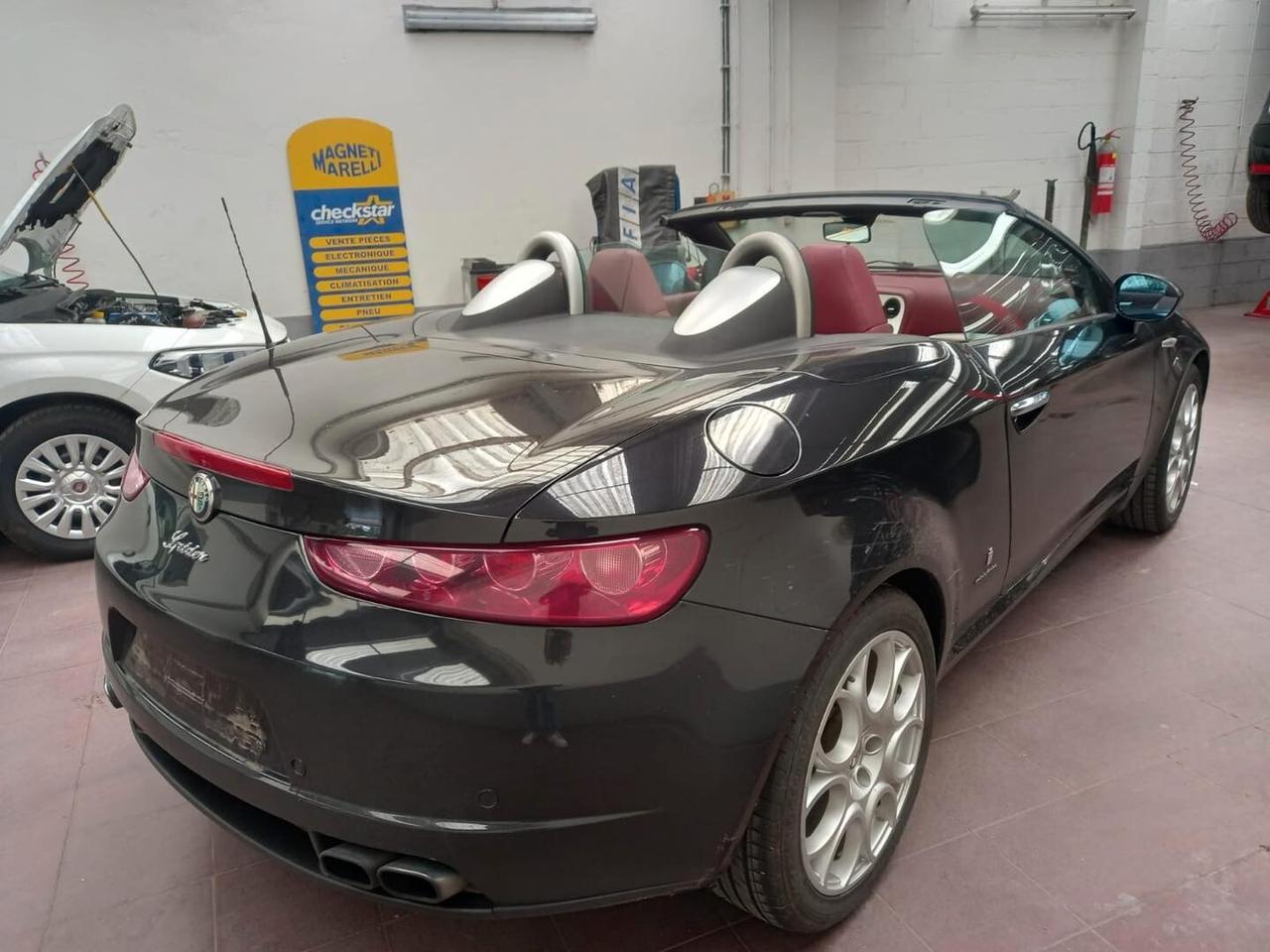 Alfa Romeo Spider 2.2 JTS Exclusive