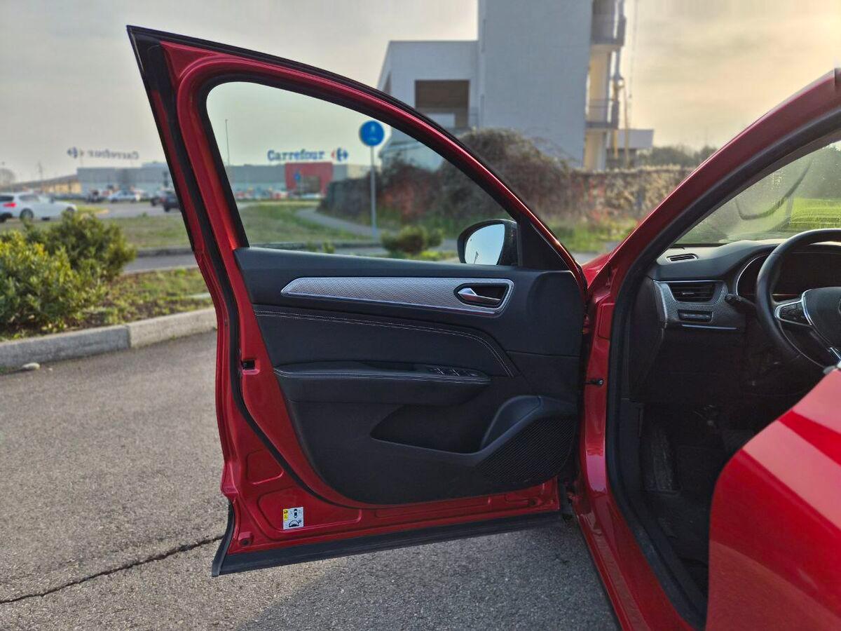 Renault Arkana 1.6 E-Tech full hybrid Intens 145cv