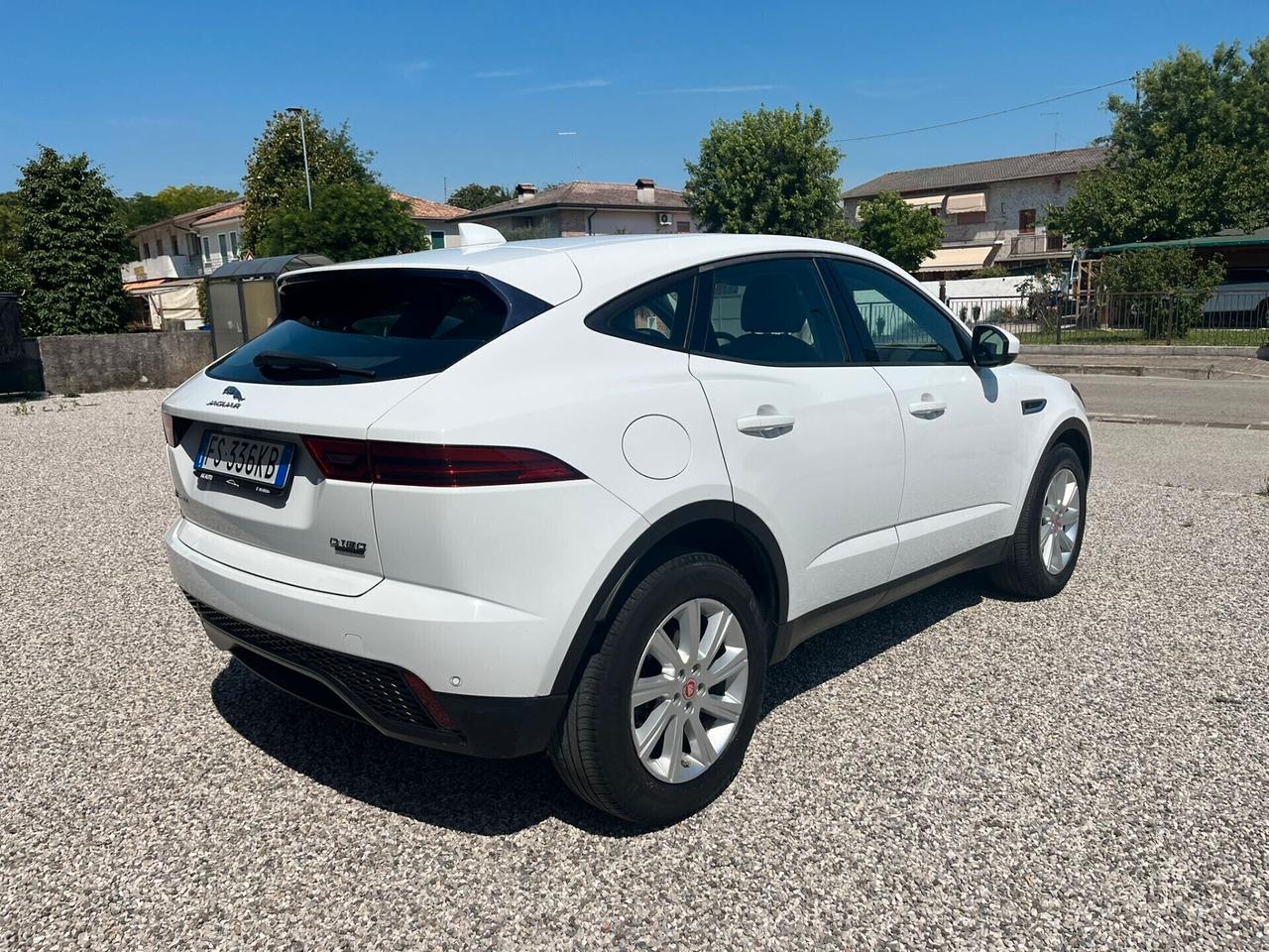 Jaguar E-Pace 2.0D 180 CV AWD aut. R-Dynamic HSE