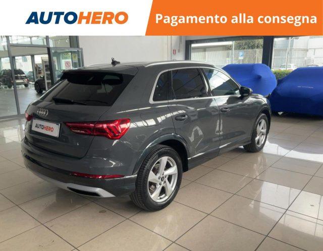 AUDI Q3 35 TDI S tronic Business Advanced