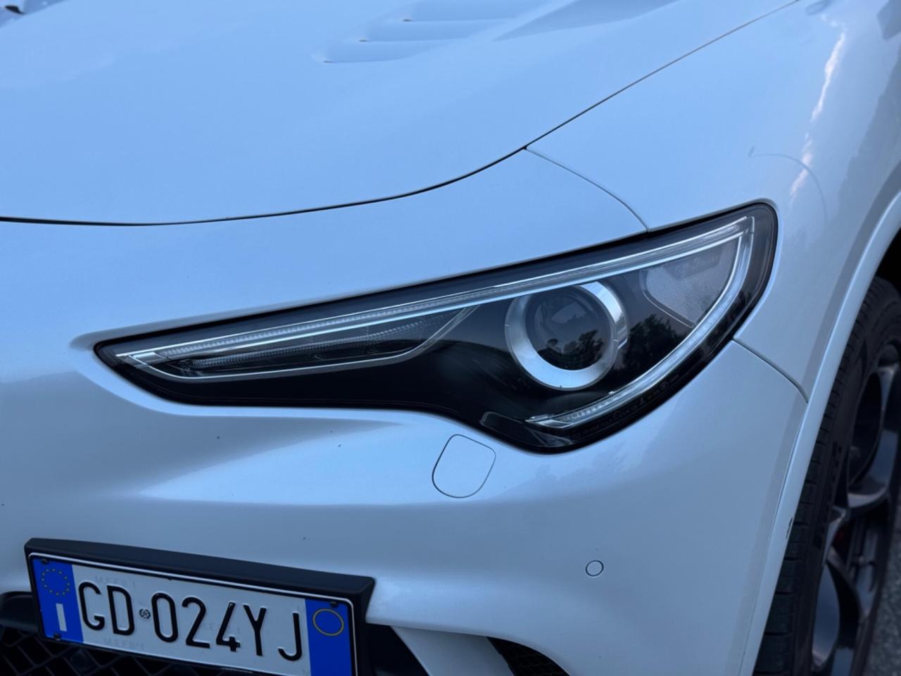 Alfa Romeo Stelvio 2.9 Bi-Turbo V6 510 CV AT8 Quadrifoglio