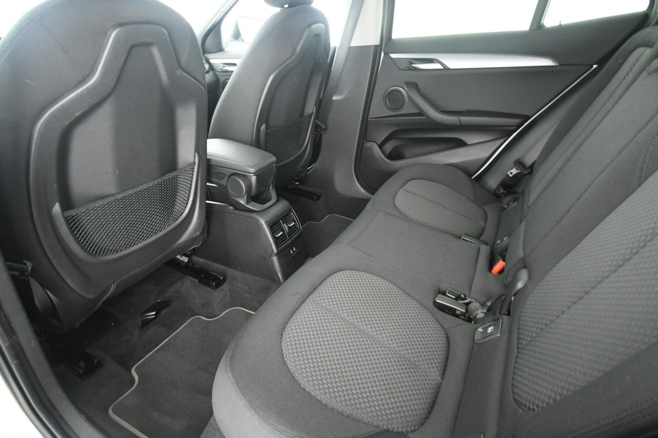 BMW X2 sdrive18d Business X auto CAMERA+BLUETOOTH+LED