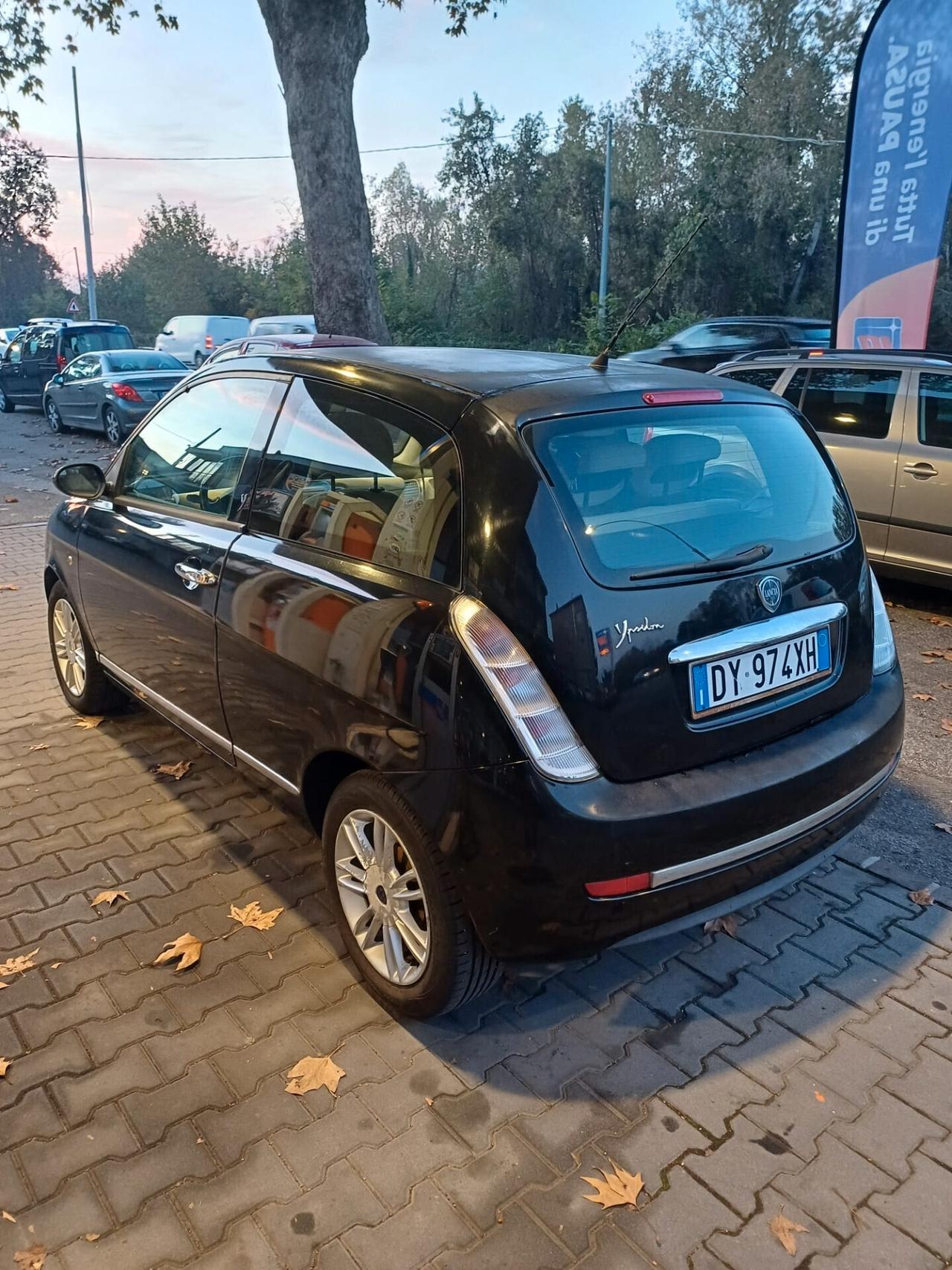 Lancia Ypsilon 1.2 Platino