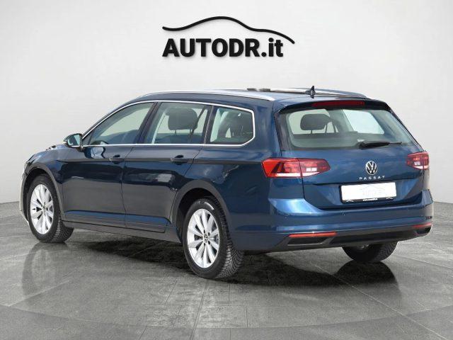 VOLKSWAGEN Passat Variant 2.0 TDI EVO 150cv Business Fari LED, Navi, Ambient
