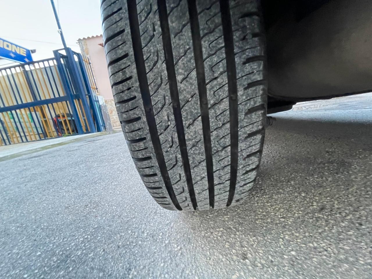 Lancia Ypsilon 1.2 69 CV 5 porte GPL Ecochic Silver