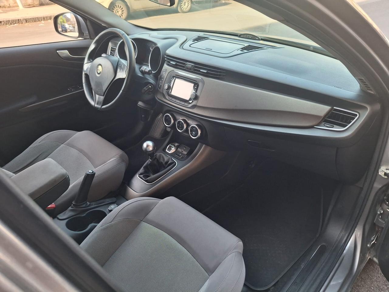 Alfa Romeo Giulietta 1.6 JTDm-2 105 CV Distinctive