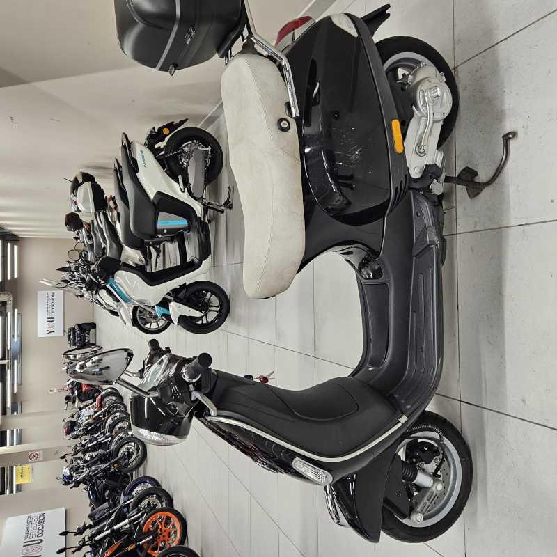 Vespa LX 50 4T - 2012